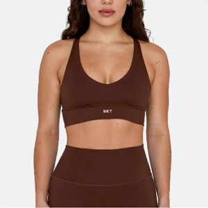 Set Active Luxform biker shorts and racer V bra